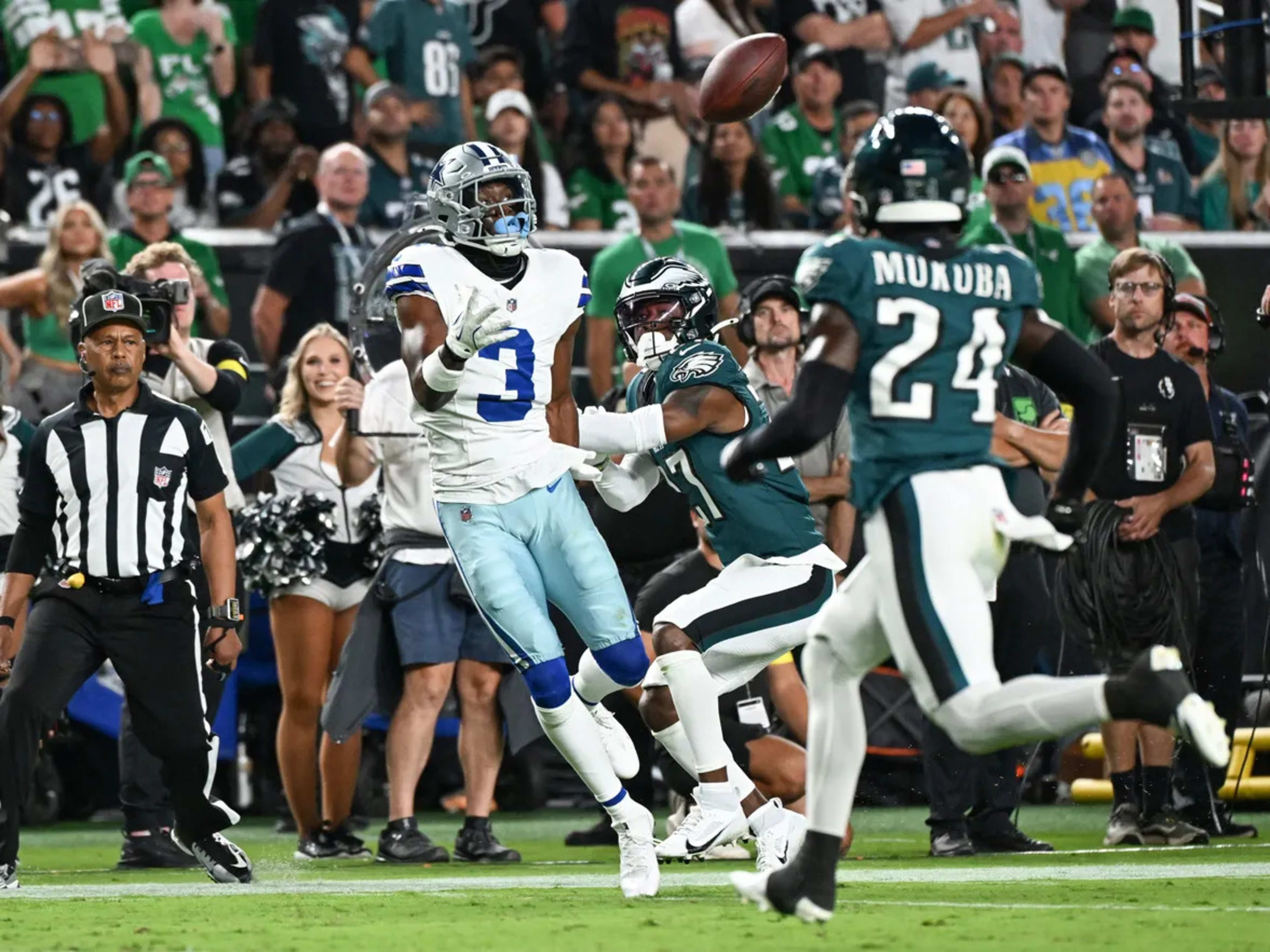 Cowboys George Pickens Reveals Secret to Art of Drawing Defensive